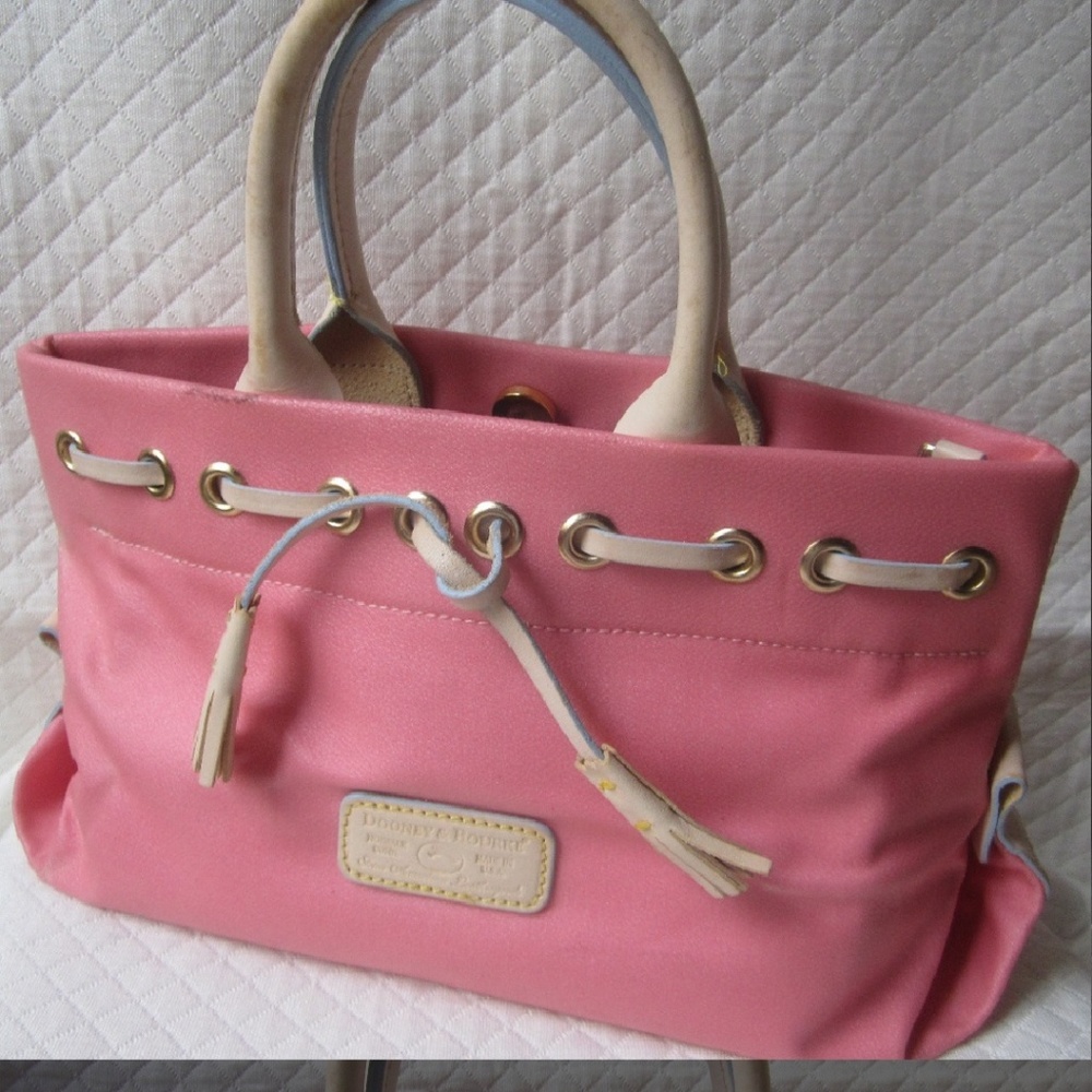 Vintage Dooney and Bourke satchel baguette